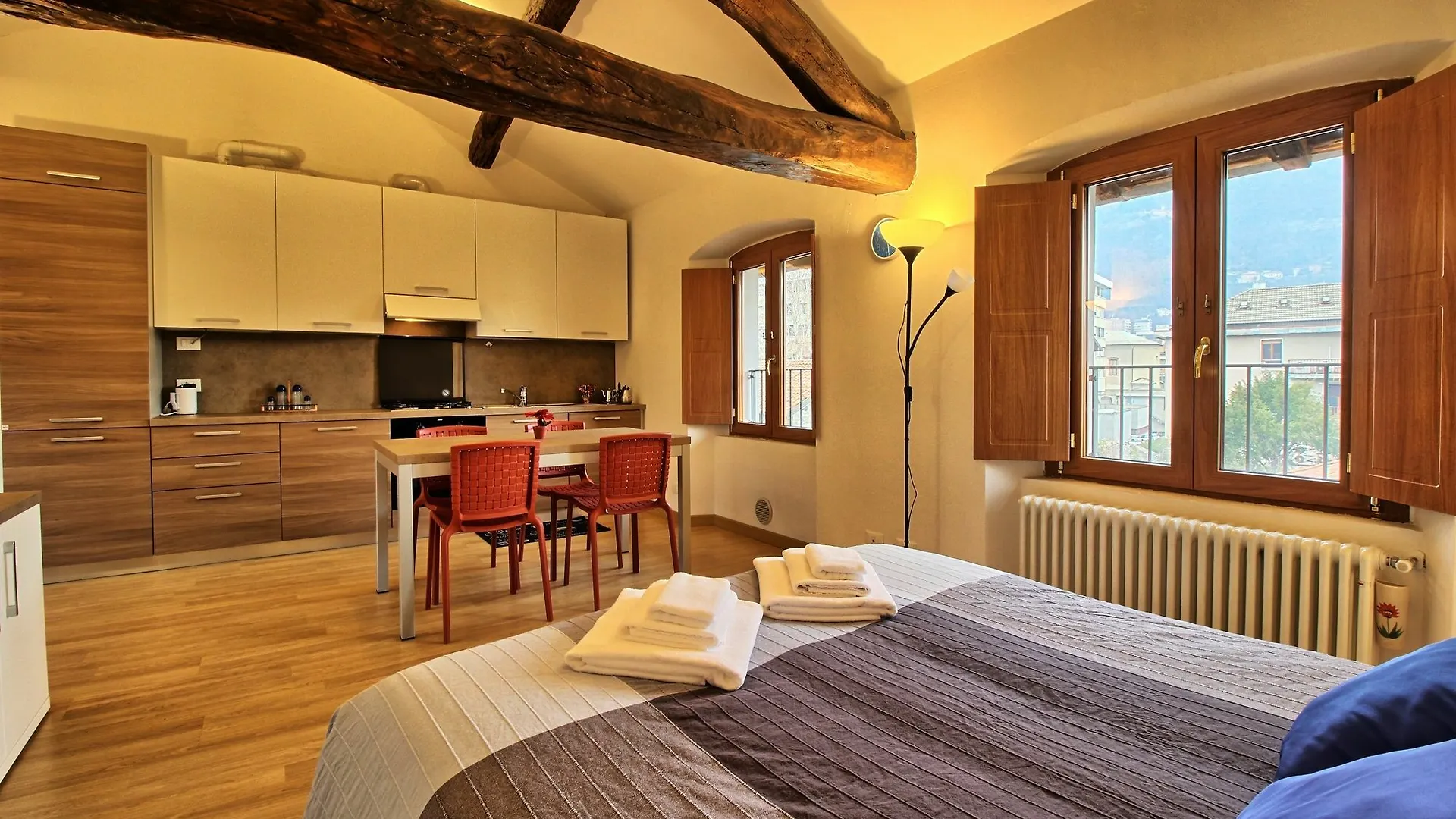 Logicasa Apartment Tower Gate Como Italy