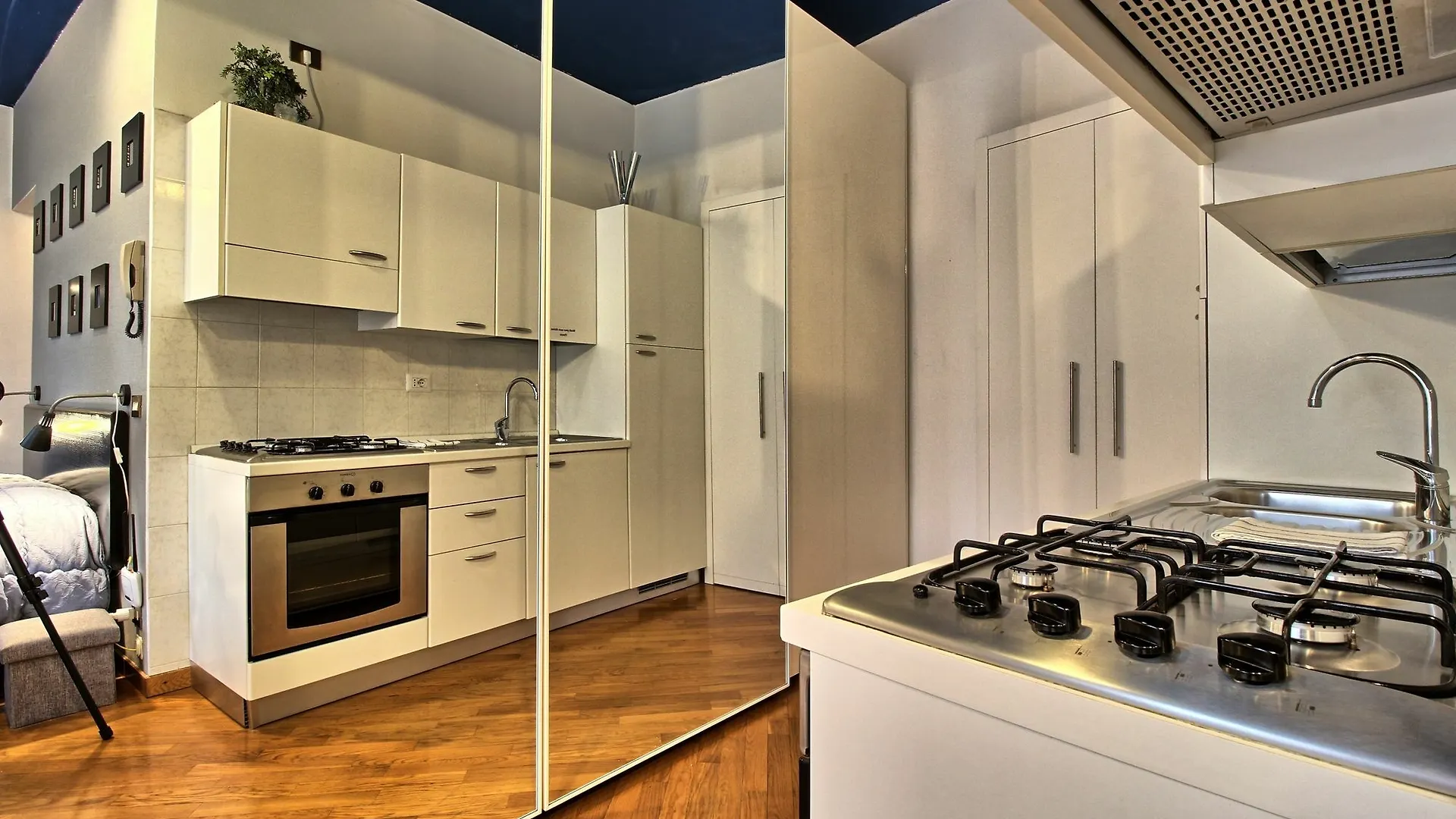 Logicasa Apartment Tower Gate Como Italy