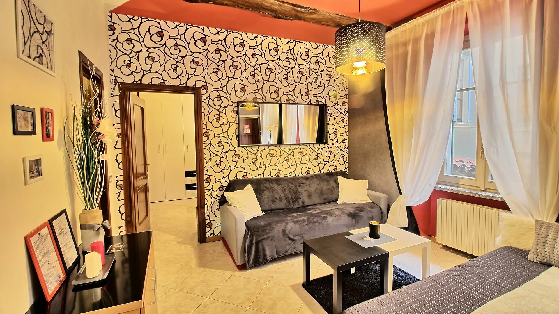 Logicasa Apartment Tower Gate Como 0*,